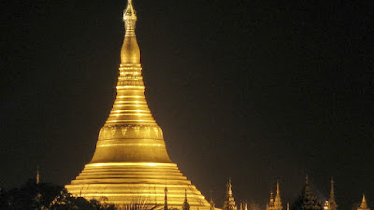 YANGON-Shwedagon083